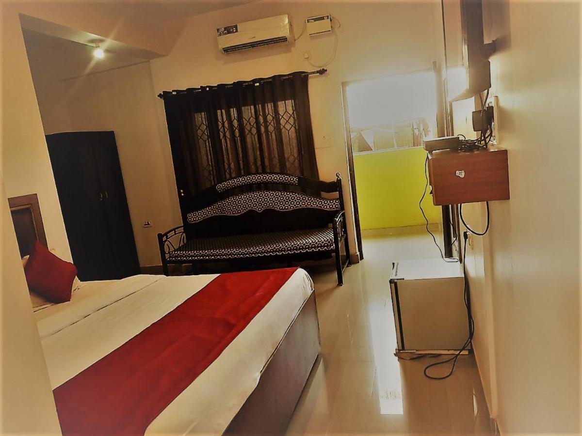 Fullmoon Beach Place Candolim Exterior foto